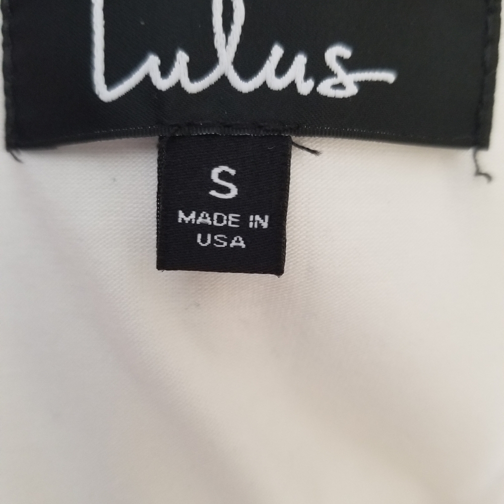 Lulu's Dress - Picture 2 of 7